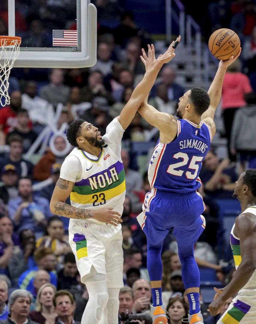 Sixers superan a Pelicans, pero Marjanovic se lesiona