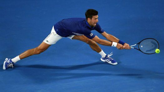 Djokovic ya está en cuartos de Australia, Zverev y Carreño eliminados