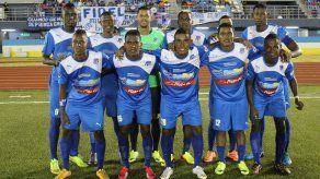 Colombiano Juan Guzmán nuevo DT del Árabe Unido de Colón