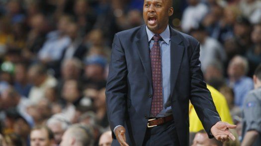 Nuggets despiden al entrenador Brian Shaw