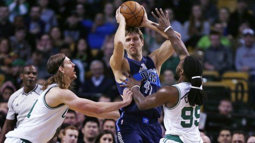 Mavericks remontan déficit de 18 puntos y vencen a Celtics