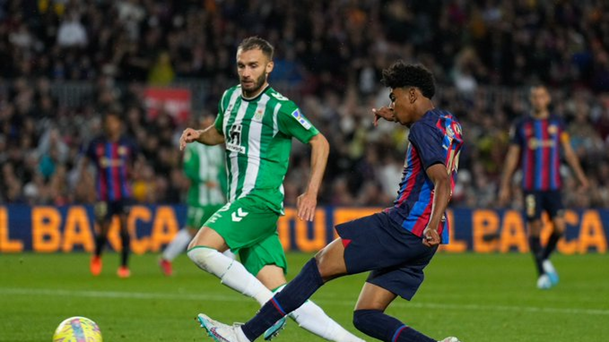 Lamine Yamal hizo historia con su debut en el FC Barcelona