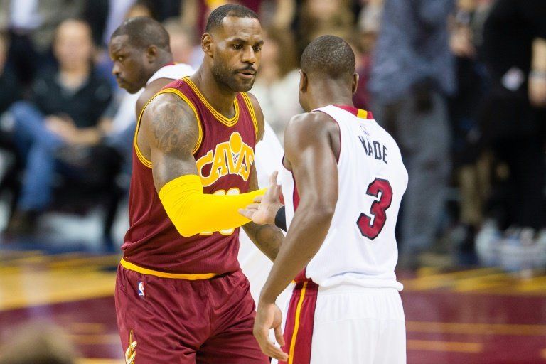 LeBron encamina a Cavaliers en otra excelente jornada en la NBA