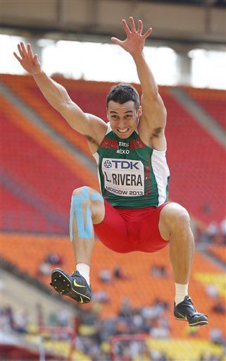 Rivera va por un salto al podio