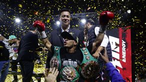 Venezolano Carlos Cañizales gana título mundial minimosca en gran actuación en Caracas