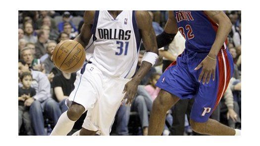 NBA: Mavericks 98, Pistons 93; Detroit sin lograr ganar