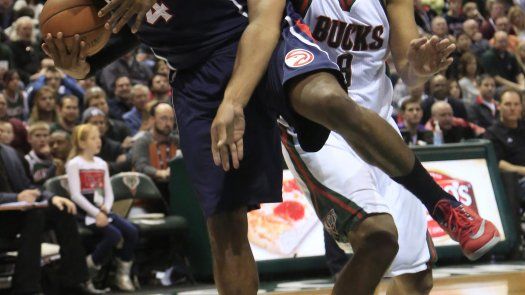 Millsap guía a Hawks a victoria sobre Bucks