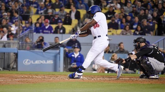 Taylor y Puig pegan jonrones, Dodgers superan a Rockies 5-3