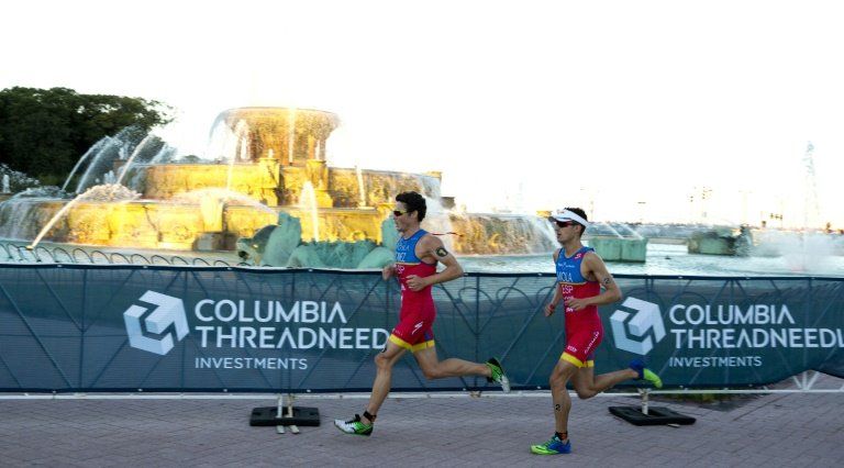El español Mola se proclama campeón del mundo de triatlón