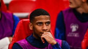 Jean-Clair Todibo se disculpa por su risa nerviosa en el minuto de silencio