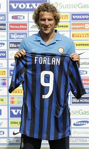 Forlán: Â¿Milan favorito? También lo era Brasil