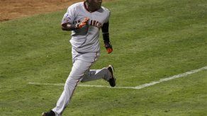 Serie Mundial: Los Gigantes dan clase con su defensa