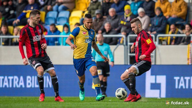 Erick Davis en el equipo ideal de la Liga de Eslovaquia