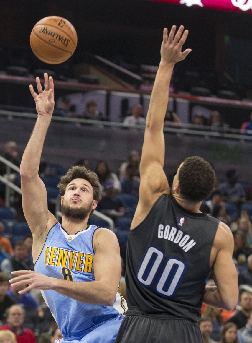 Gallinari y Faried lideran a Nuggets al vencer a Orlando