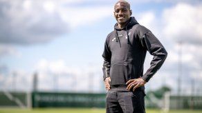 El Norwich City presenta de formal oficial al panameño José Córdoba