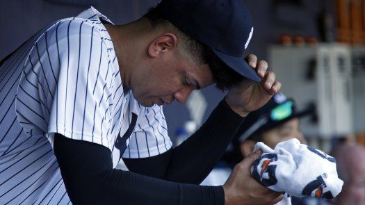 Betances naufraga; Yanquis caen ante Azulejos