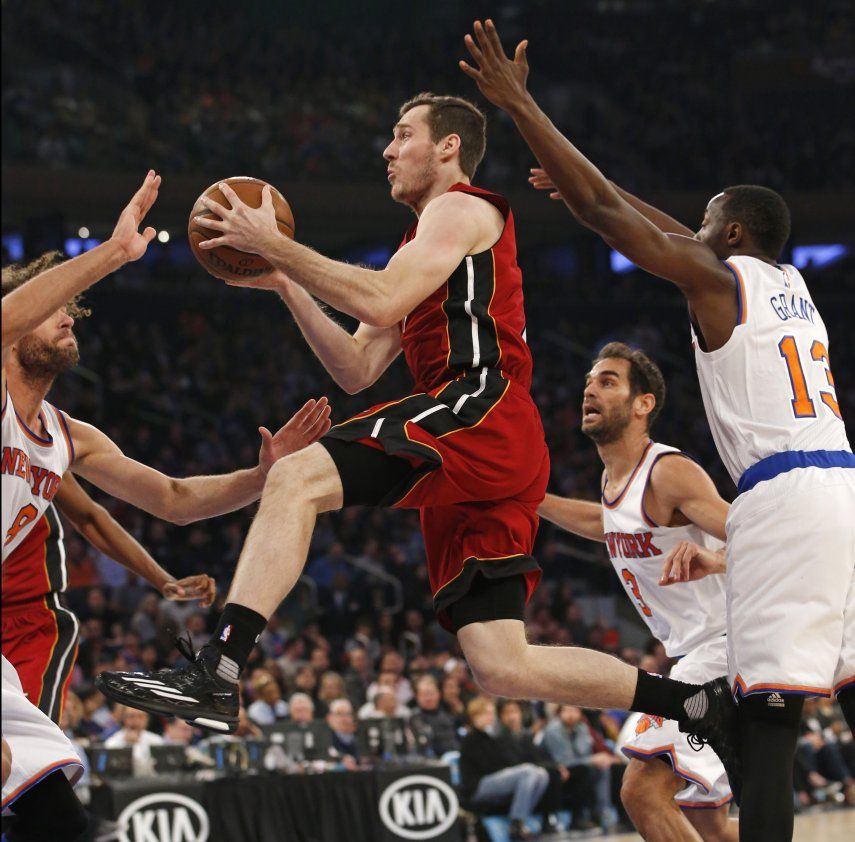 Wade aporta 26 puntos y Heat doblegan a Knicks