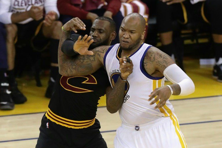 Cavaliers ganan 112-97 y se mantienen con vida en final de la NBA