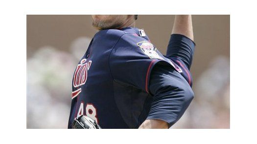 MLB: Mellizos 6, Tigres 3; Pavano domina en la lomita