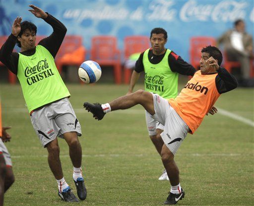 Mundial: Uruguay decidido a llevarse los 3 puntos en Lima
