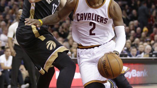 Irving anota 25 puntos en victoria de Cavaliers