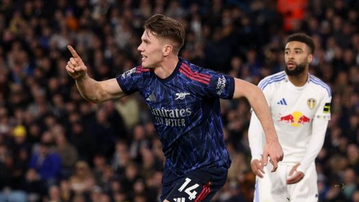 Arsenal golea al Leeds United y sigue liderando en la liga