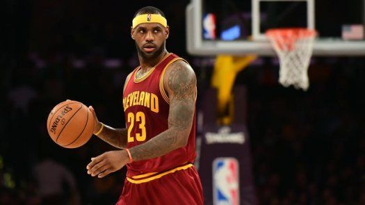 NBA: LeBron hace historia en victoria de los Cavs