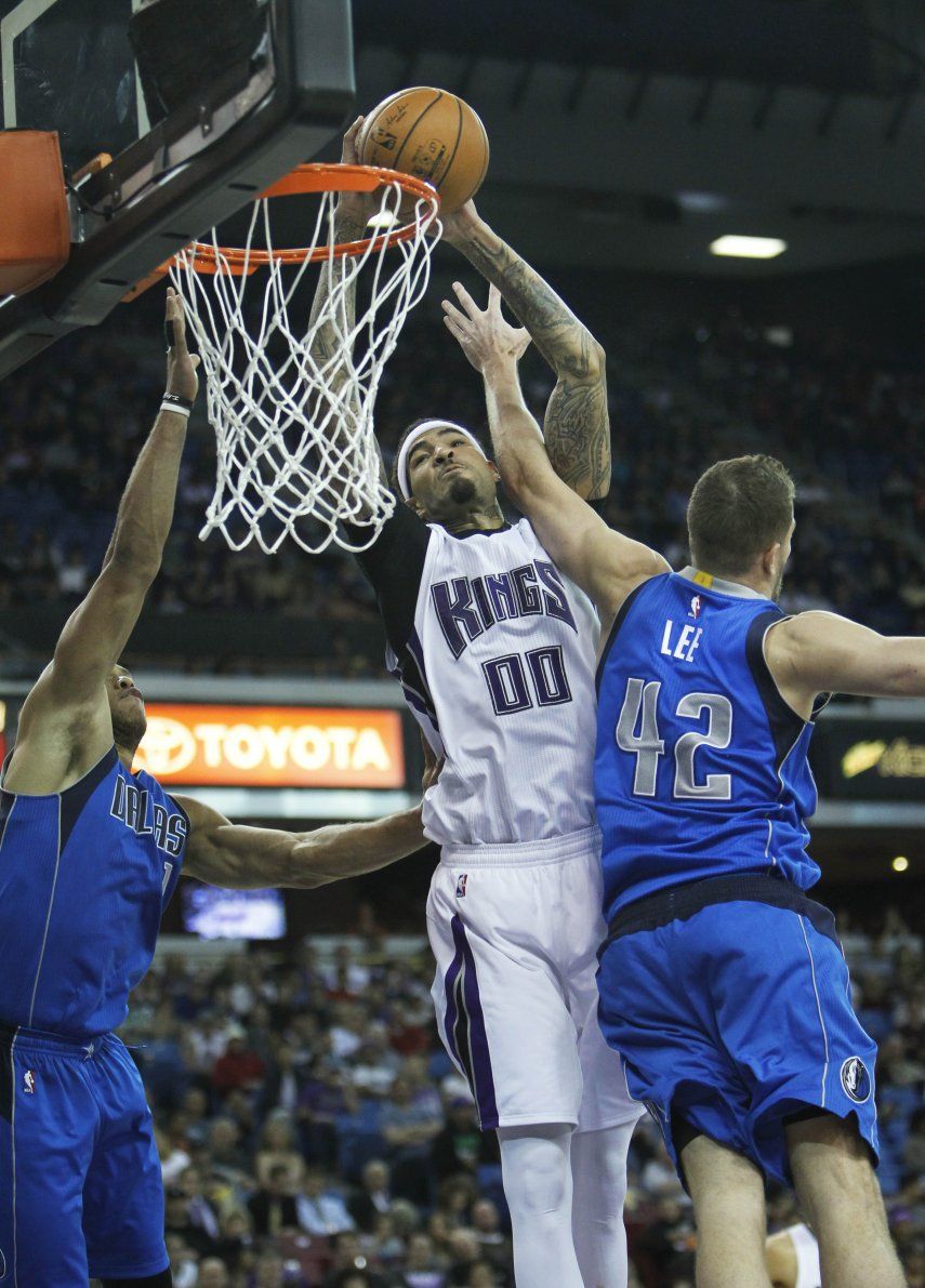 Con 21 de Cauley-Stein, Kings doblegan a Mavs