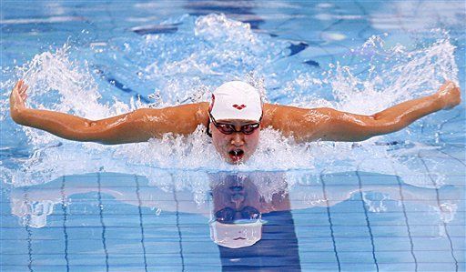 China Liu Zige rompe récord mundial de los 200 mariposa