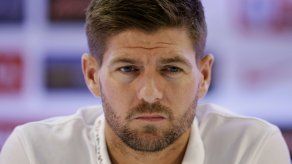 Gerrard: Depende de Liverpool que me quede