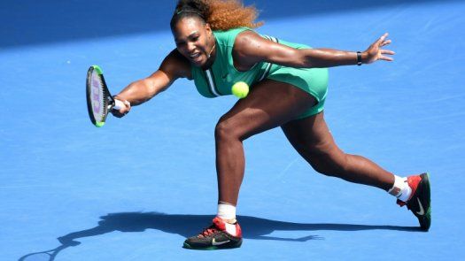 Serena lanza su apuesta por el Abierto de Australia con una aplastante victoria