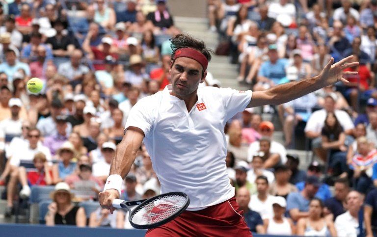 Federer y Djokovic a escena en otra jornada calurosa y polémica en el US Open