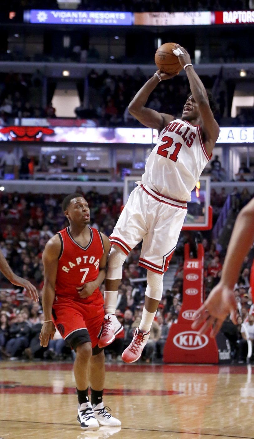 Bulls vencen a Raptors por 11ma vez seguida