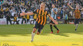 Rosario Central vence a Belgrano y sigue al acecho