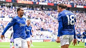 Premier League: Everton gana al Brighton con dos asistencias de Grealish