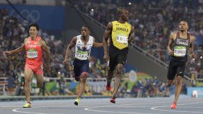 Bolt avanza a final en los 100 metros en Río