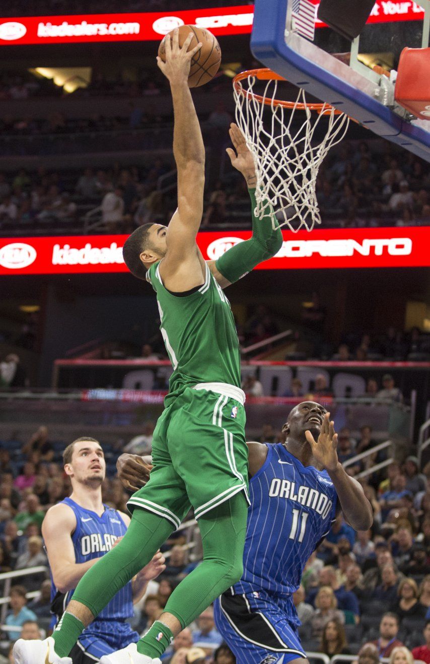 Celtics ganan 104-88 a Magic y amplían buena racha