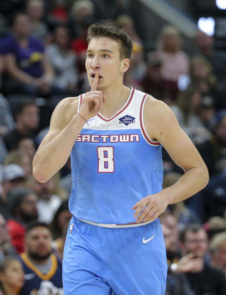 Con 23 de Cauley-Stein, Kings derrotan a Jazz