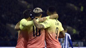 Manchester City y Leicester avanzan a octavos de Copa FA