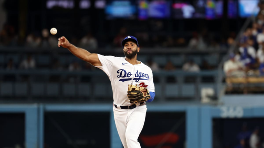 MLB: Los Rays de José Caballero acordaron con un shortstop dominicano