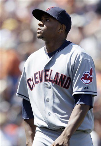 Tejada anota tras error de Sipp; Gallardo llega a nueve triunfos