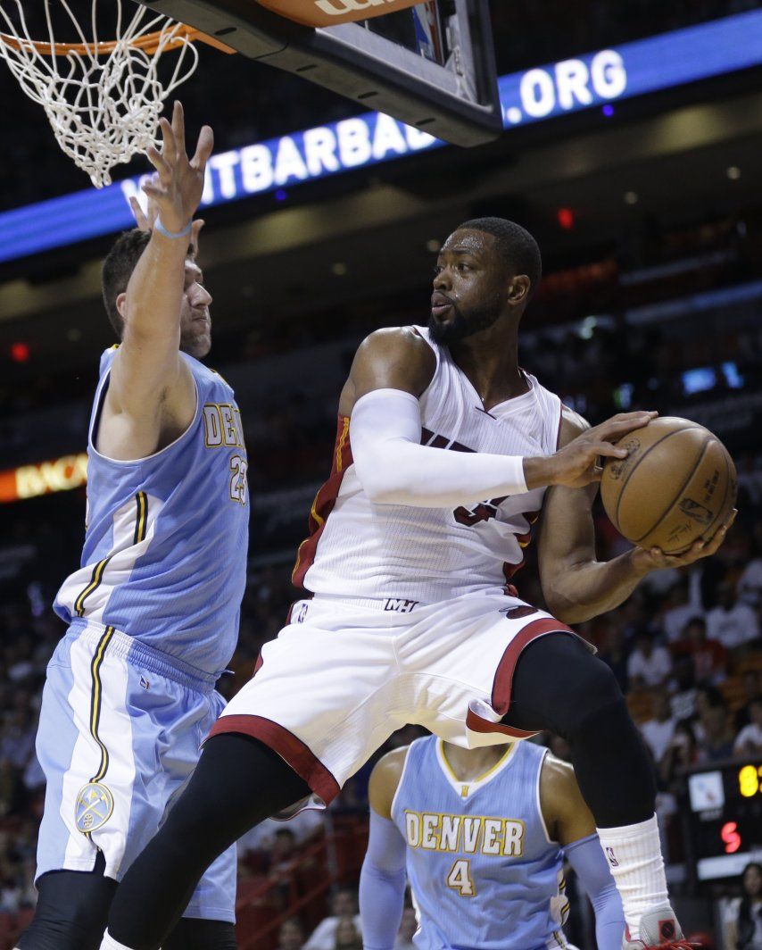 El Heat sigue fuerte en casa, vence a Nuggets