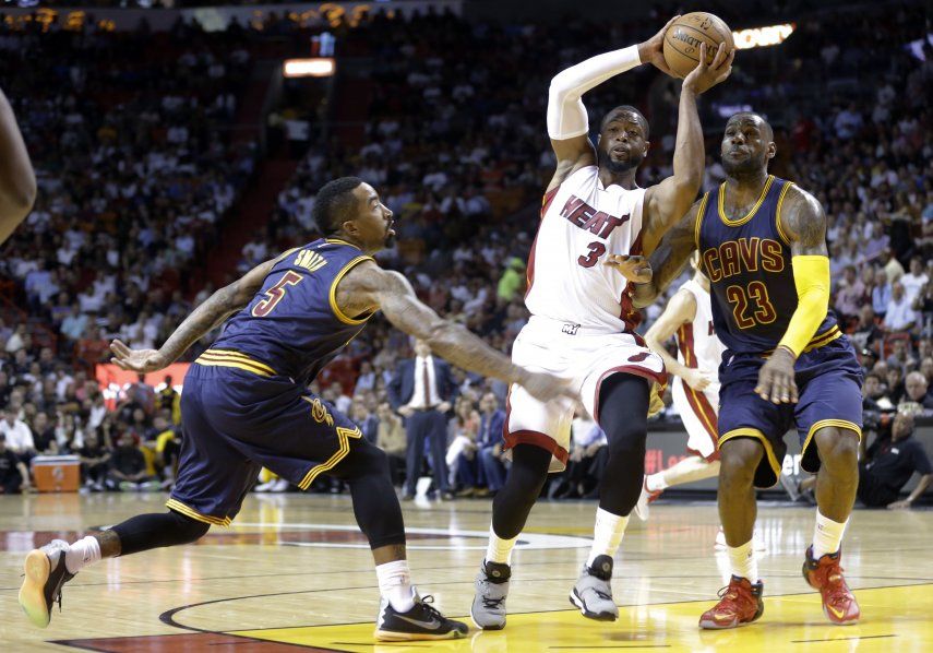 Heat sorprende a LeBron y a los Cavs