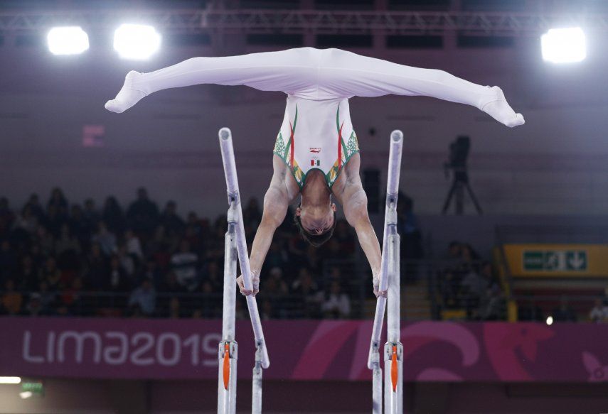 México suma otro oro en gimnasia, con Isaac Núñez en barras