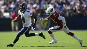 Ravens visitan a Chiefs en único duelo entre invictos