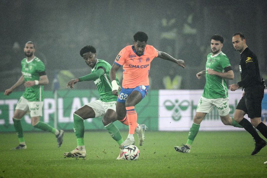 El Olympique de Marsella de Michael Amir Murillo gana de visita en Saint-Étienne