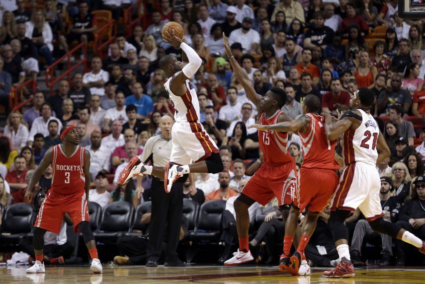 Heat remonta déficit de 21 puntos y aplasta a Rockets