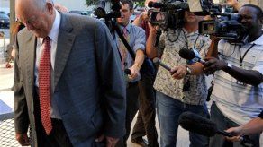 Grupo de Ryan gana subasta por los Rangers