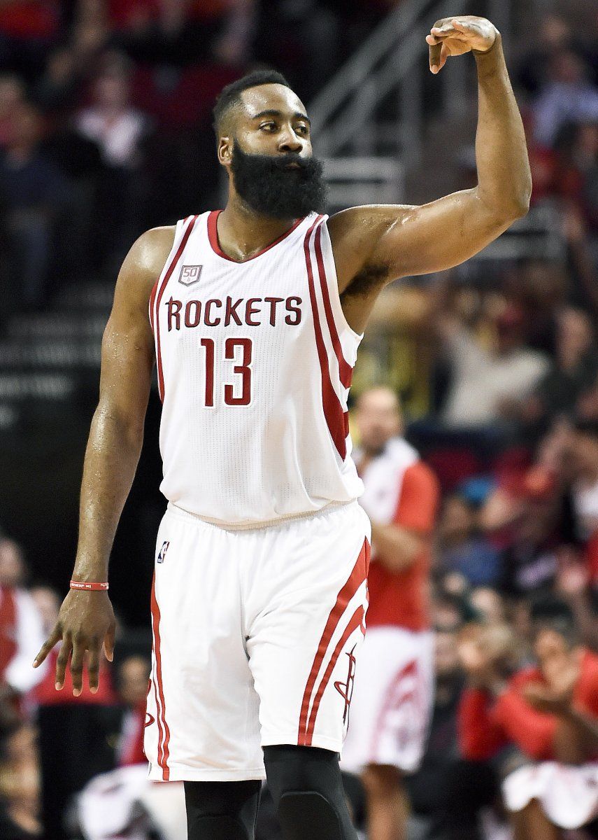 Harden luce con 33 puntos y Rockets vencen a Grizzlies