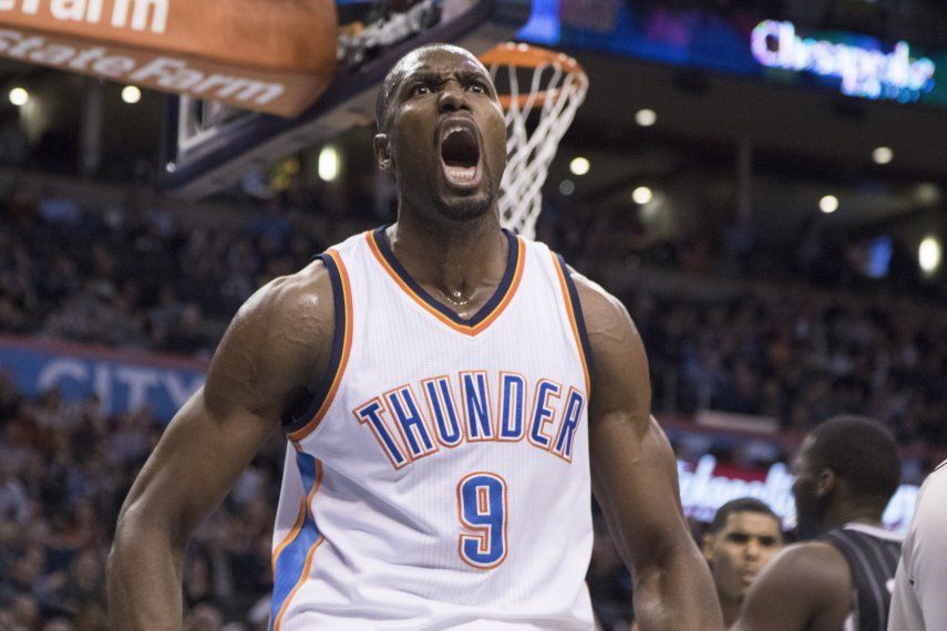 Westbrook brilla otra vez, OKC derrota 117-114 a Orlando